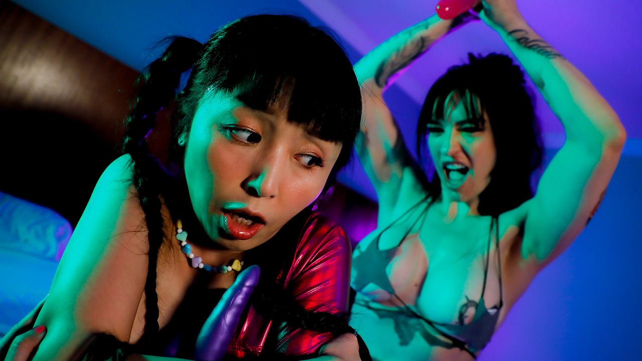 Watch Pornstar Video Alien versus Aline pussy continues in this hilarious sequel